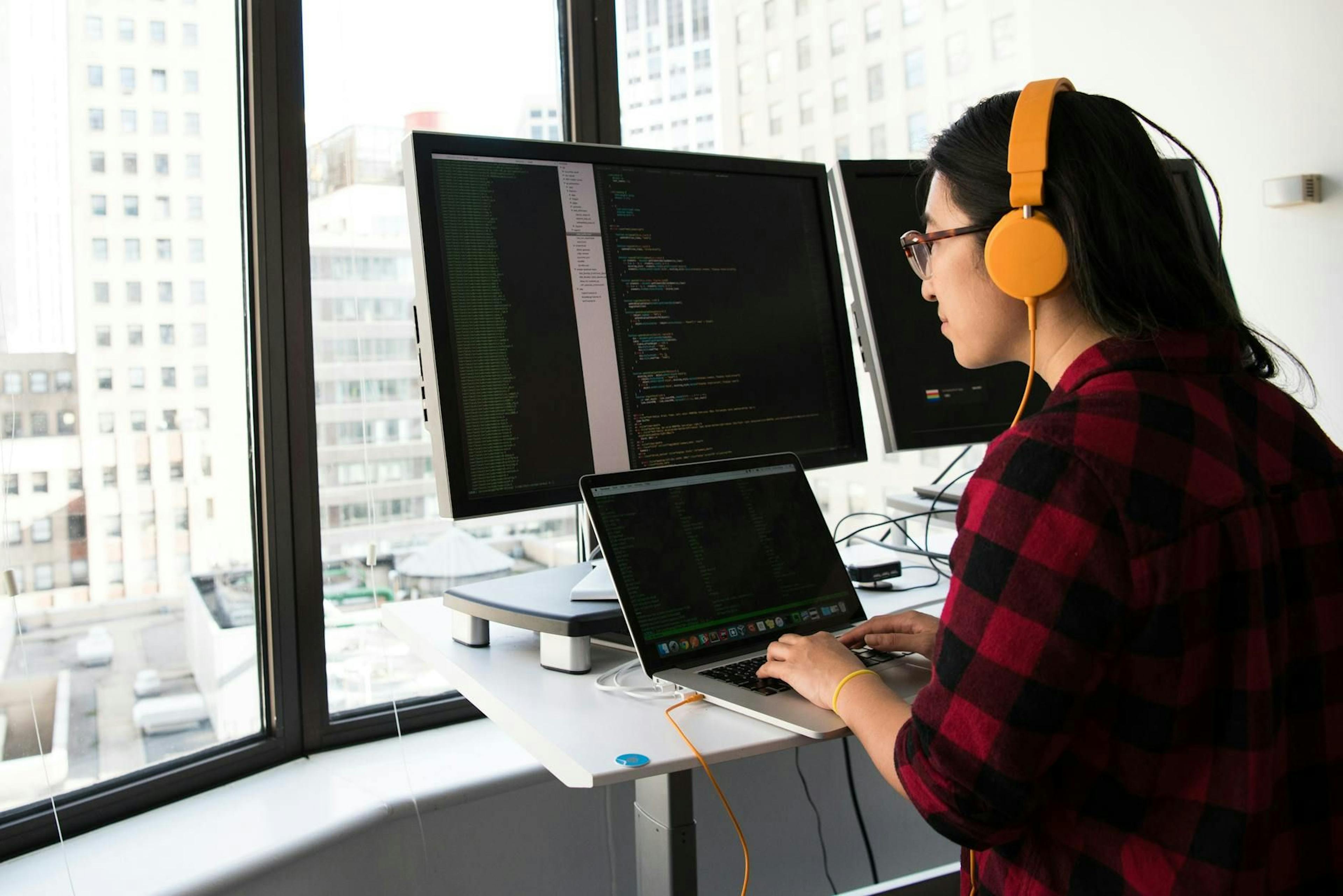 Choosing the Best Protocol: gRPC vs. Apache Thrift