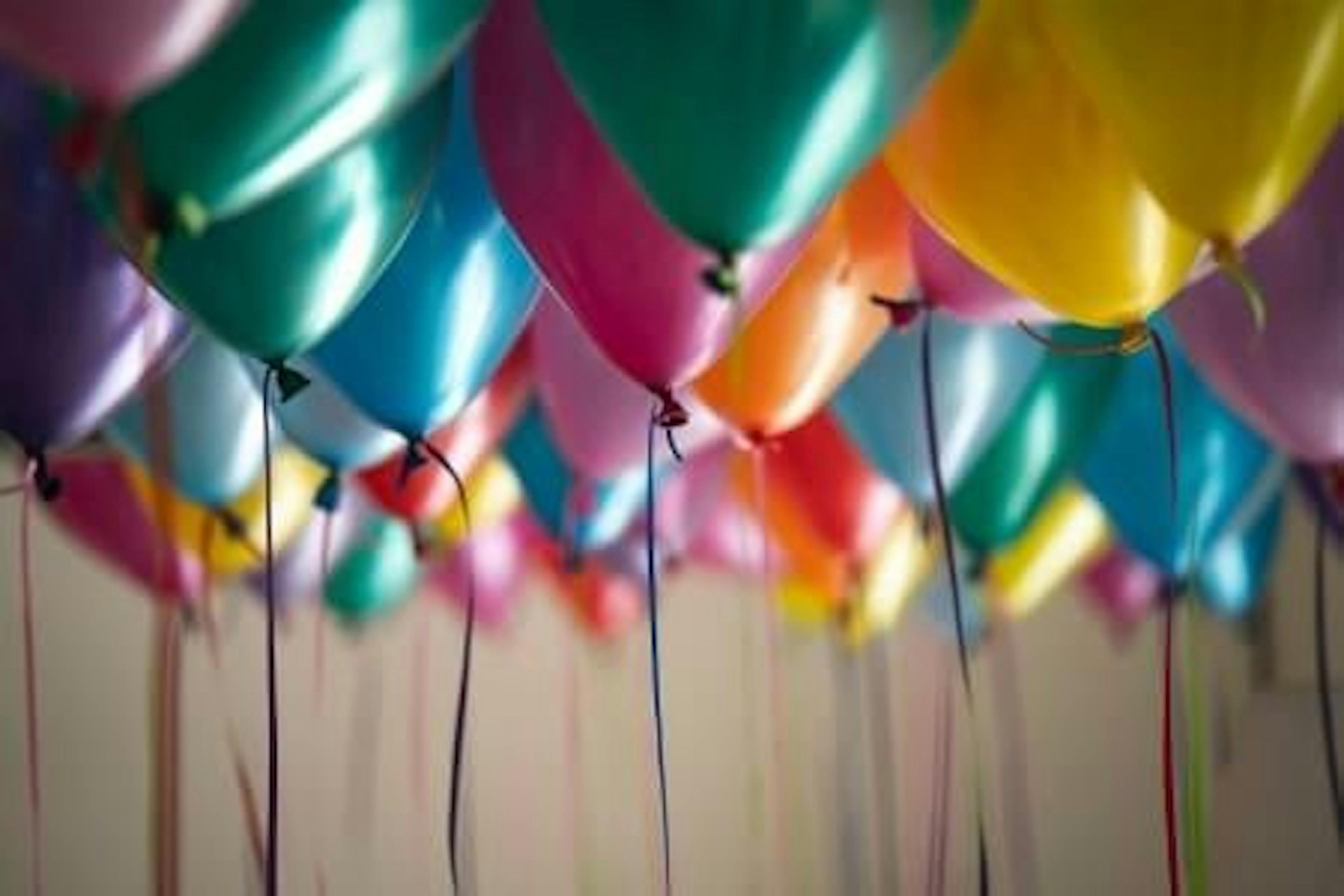 How to Make the Floating Balloons 🎈Effect in ReactJS